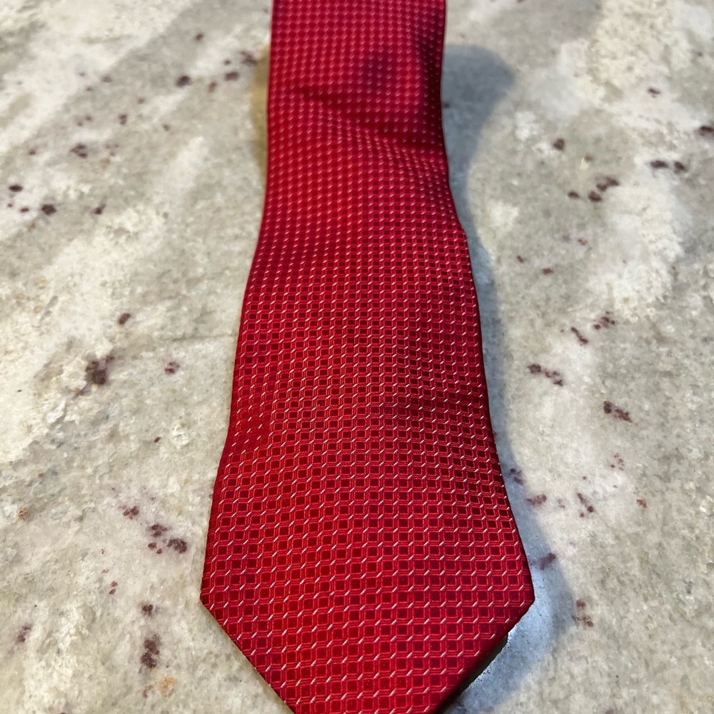 Murano Mens Red Geometric Micro Grid Pattern Silk Blend Necktie‎ Business Formal